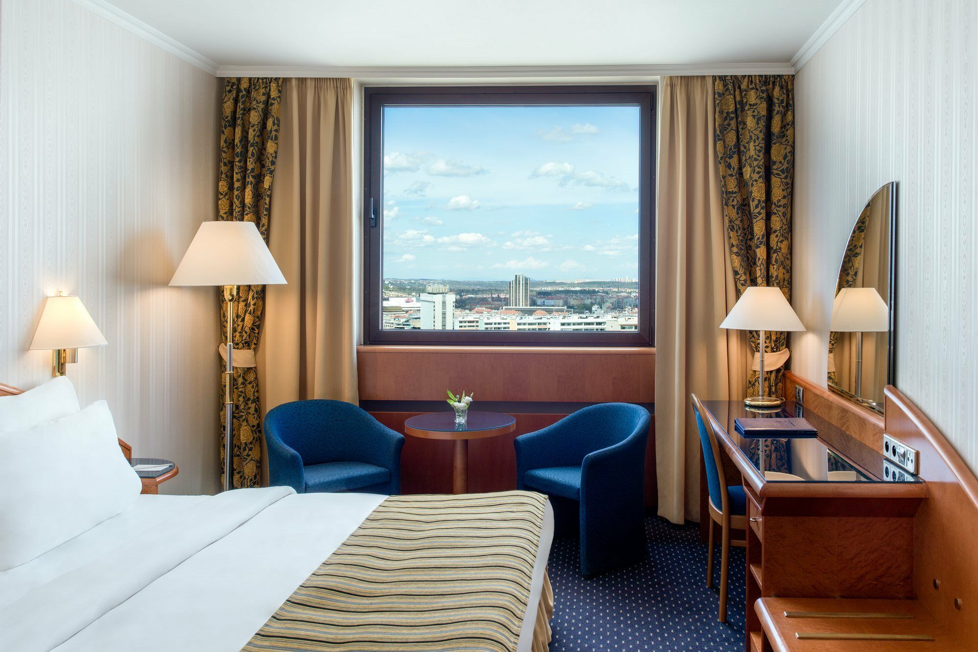 Panorama Hotel Praga Esterno foto